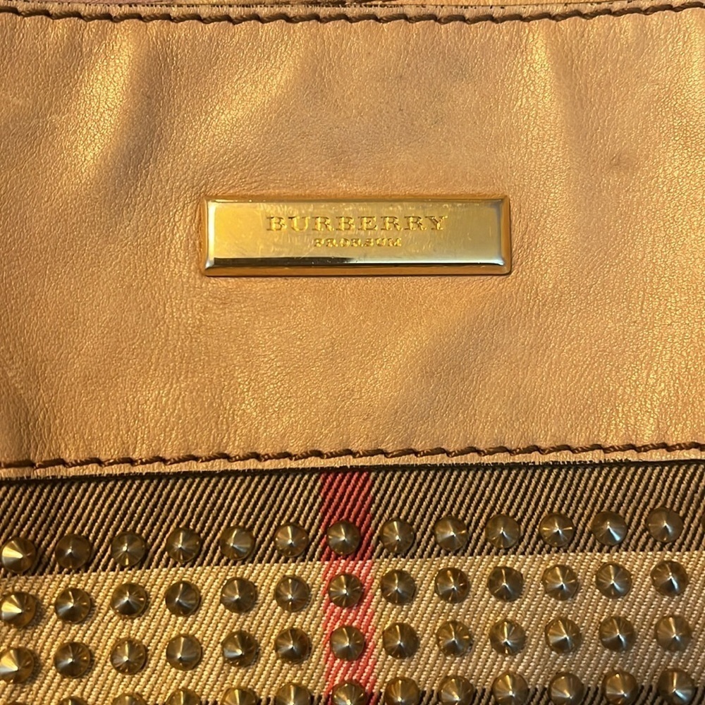 Burberry
Burberry Beige House Check Canvas and
Leather Pleated Studded Hobo - Picture 3 of 8